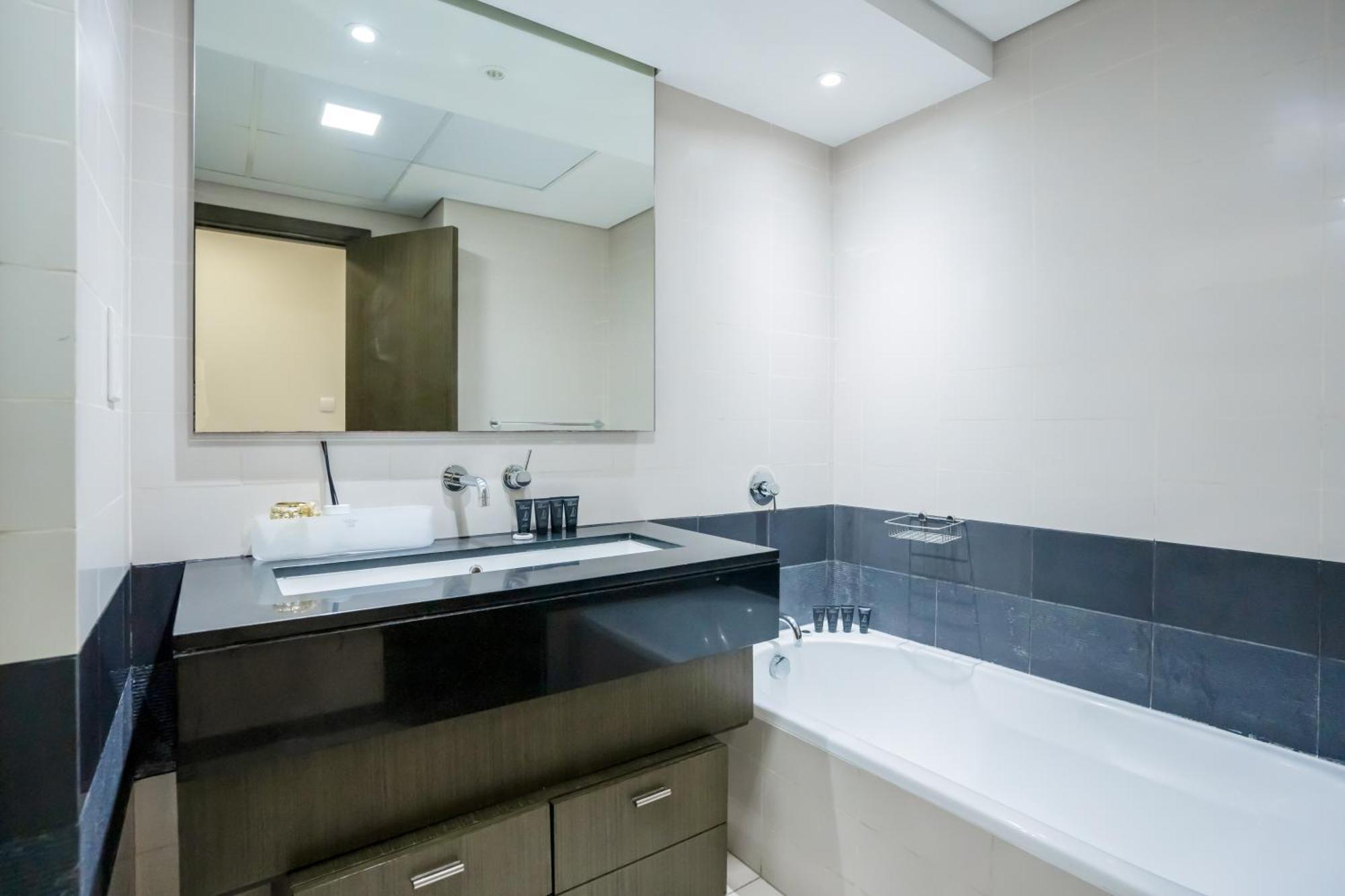 Willa Vacay Lettings - Loft Downtown Dubaj Zewnętrze zdjęcie